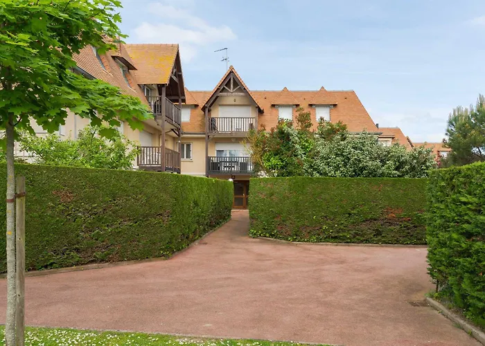 Stunning 2-bedroom - Pool And Tennis Appartement *