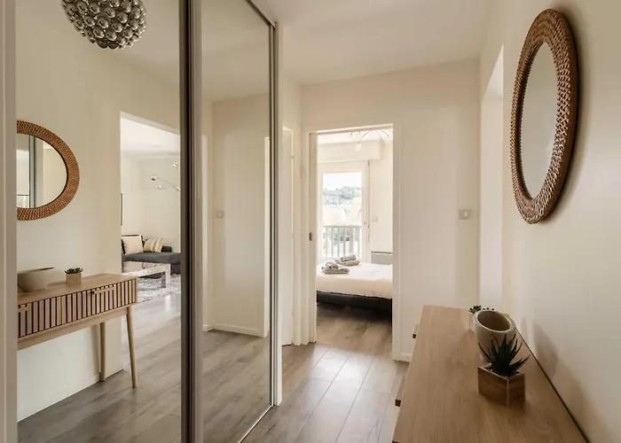 Stunning 2-bedroom - Pool And Tennis Appartement *